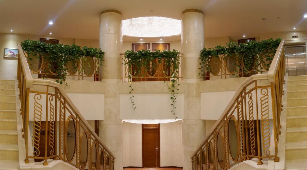 Soluxe Hotel 알마티 외부 사진