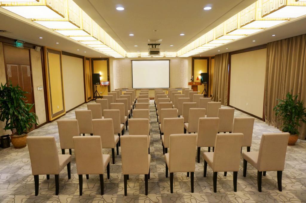 Soluxe Hotel 알마티 외부 사진