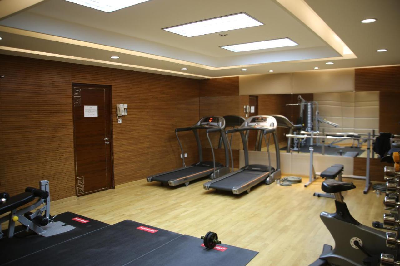 Soluxe Hotel 알마티 외부 사진