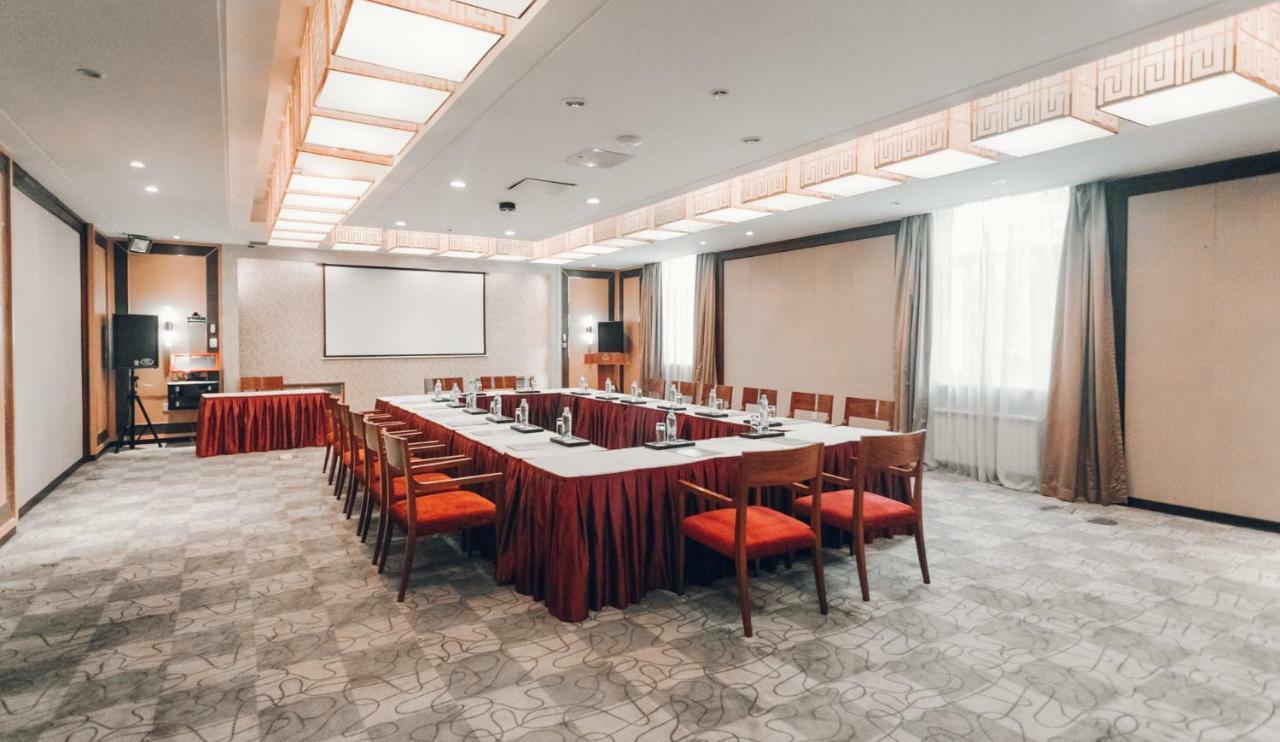 Soluxe Hotel 알마티 외부 사진