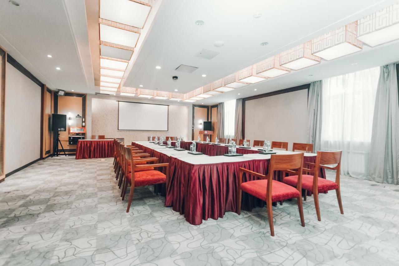 Soluxe Hotel 알마티 외부 사진