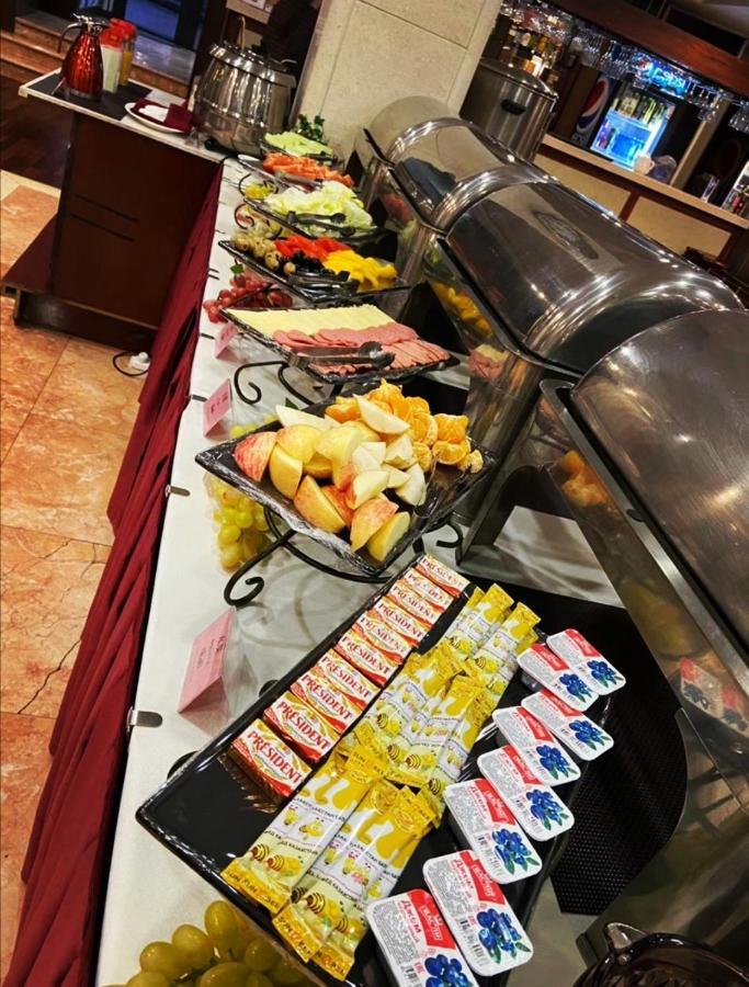 Soluxe Hotel 알마티 외부 사진